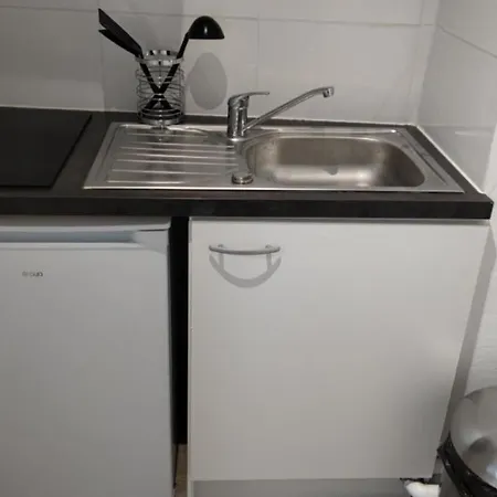 5 - Tout Equipe - Carmes, Apartman